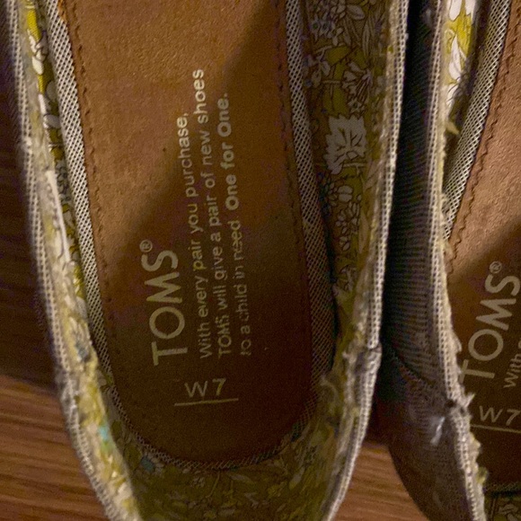 Toms ballerina flats size 7 - Picture 2 of 4